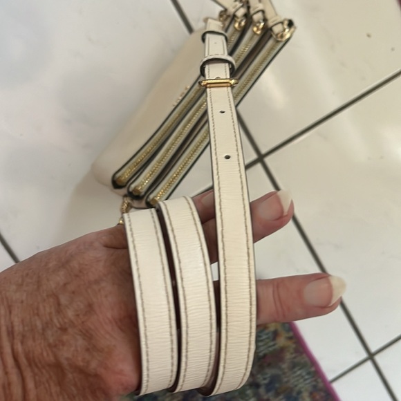 DKNY   Crossbody bag  Three zippered compartments  ivory/cream  Genuine leather - Picture 12 of 16